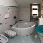 דירה Splendida Mansarda Ad