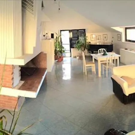 Splendida Mansarda Ad